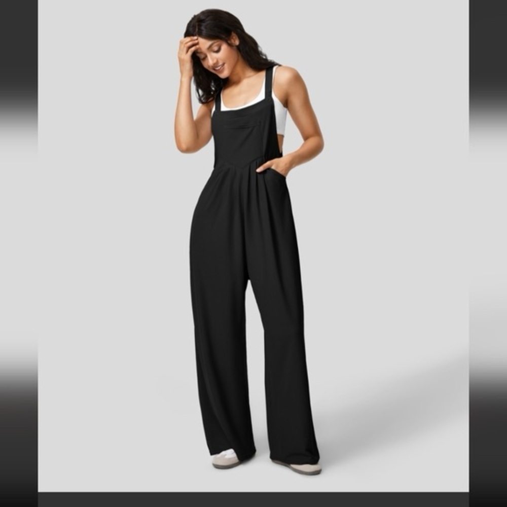 HALARA Black Jumpsuit with Wide-Leg Silhouette and Square Neckline